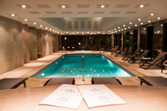 Piscine et Spa de l'hôtel.